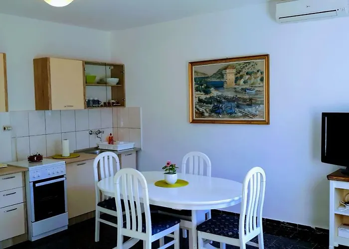 Apartment Ivo